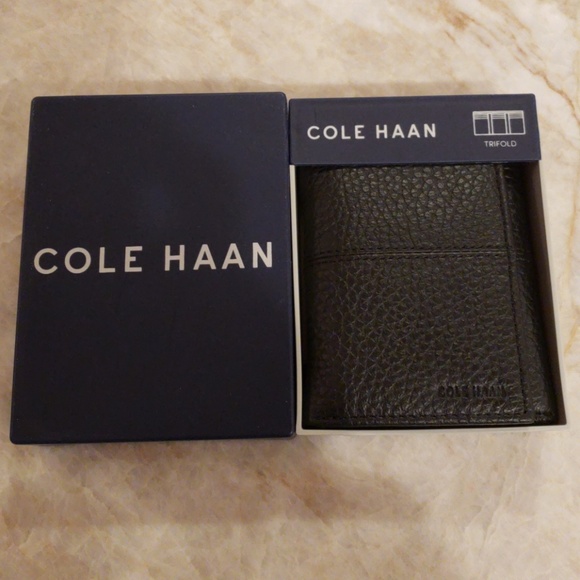 🔥SALE!🔥 Black Pebble Leather Trifold Wallet NEW! - Picture 4 of 4